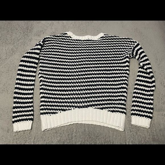 CLOTH by RD crew neck sweater size XS (fits like a S). Very good condition! - Picture 2 of 4
